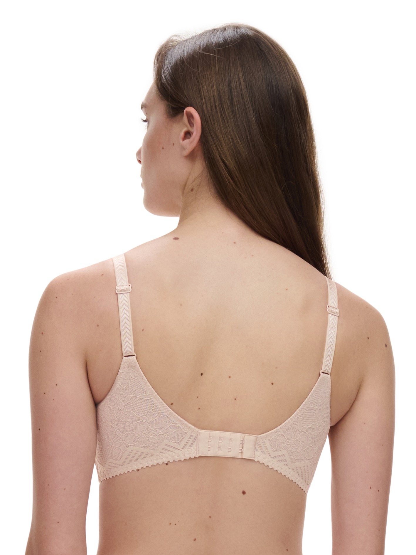 C13XP0-01N_D75_ORIGINS_ECOM_CROP_WEB_WH_BK